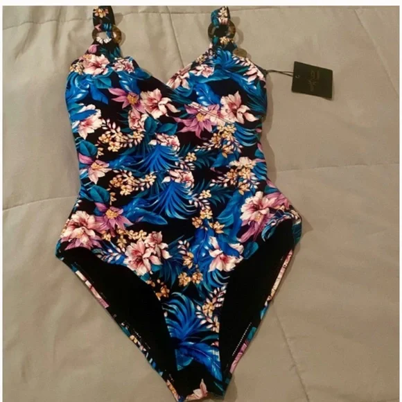 NipTuck One Piece Multi-Cup Fit Swimsuit size 6 - Picture 4 of 4